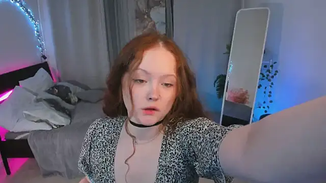 Snapshot of Yennefer__ chatting on 02/07/26, 02:43 Yennefer online show from 02/07/26, 02:43