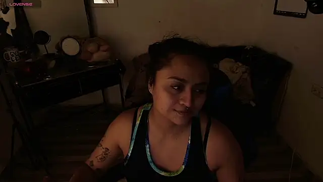 Snapshot of sofitabares_ chatting on 06/20/26, 11:51 sofitabares online show from 06/20/26, 11:51