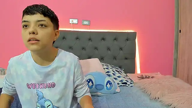 Snapshot of ariloe_quintero chatting on 02/11/26, 12:10 ariloe quintero online show from 02/11/26, 12:10