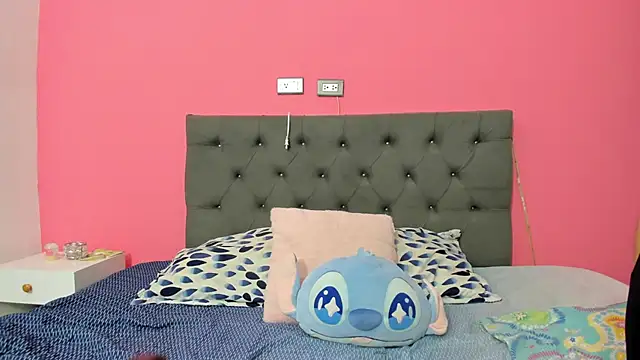 Snapshot of ariloe_quintero chatting on 02/12/26, 12:22 ariloe quintero online show from 02/12/26, 12:22