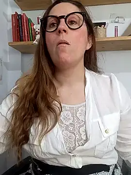 SofiEsteves online show from 05/13/26, 01:41