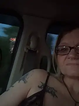 lindzybella online show from 05/15/26, 10:50