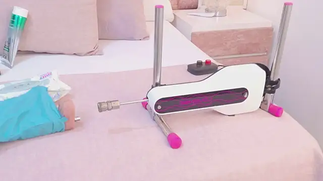 ScarlettFoox online show from 03/11/26, 12:00