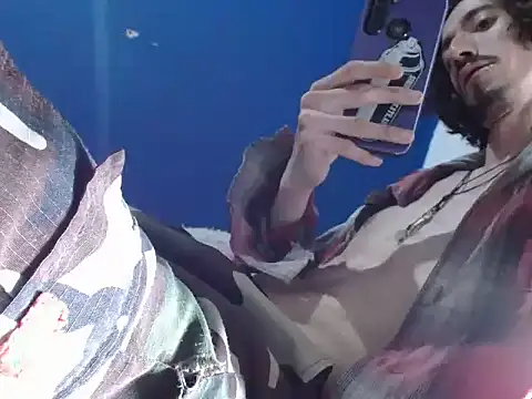 Snapshot of sk8-boy chatting on 12/16/25, 06:02 sk8-boy online show from 12/16/25, 06:02