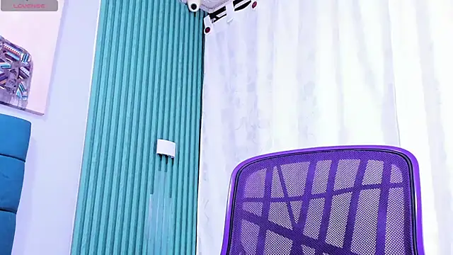 Snapshot of Bianca_slut1 chatting on 03/17/26, 11:35 Bianca slut1 online show from 03/17/26, 11:35