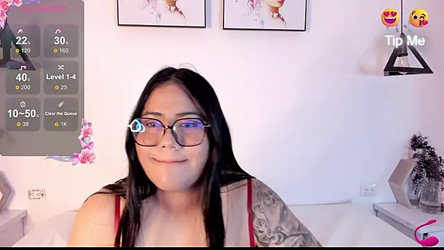 Snapshot of Briana_Goldd chatting on 02/01/26, 02:10 Briana Goldd online show from 02/01/26, 02:10