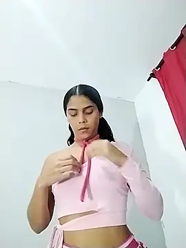 Snapshot of Emily_hot26 chatting on 12/18/25, 09:43 Emily hot26 online show from 12/18/25, 09:43