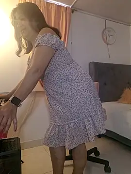 christy ant online show from 06/24/26, 07:02