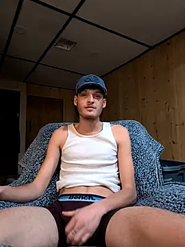 Snapshot of B8RHUNG chatting on 03/12/26, 04:07 B8RHUNG online show from 03/12/26, 04:07