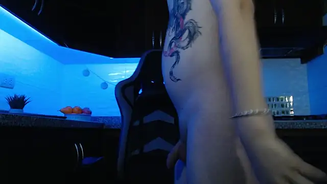 Snapshot of alex_xhunter chatting on 02/16/26, 12:34 alex xhunter online show from 02/16/26, 12:34