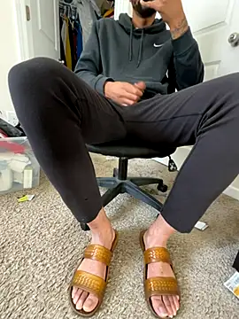 Kingbertfeet online show from 12/21/25, 02:13