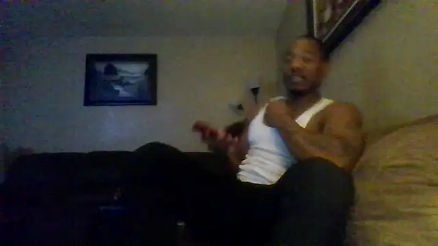 Snapshot of KingDes55 chatting on 05/05/26, 02:08 KingDes55 online show from 05/05/26, 02:08