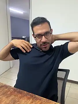AdrianGarcia89 online show from 05/08/26, 01:11
