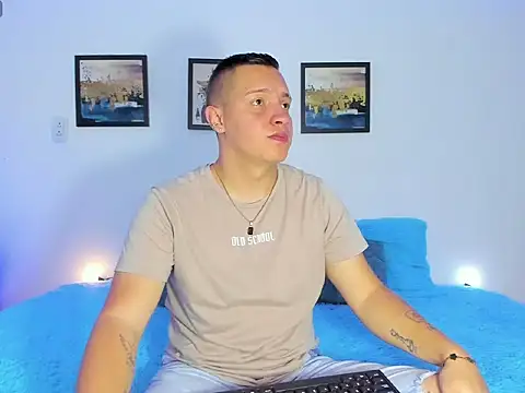 ethan flame1 online show from 12/18/25, 03:51