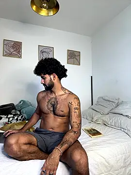 Snapshot of Thelovers666 chatting on 01/13/26, 04:12 Thelovers666 online show from 01/13/26, 04:12