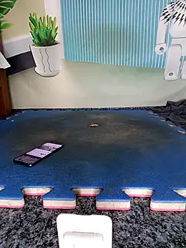 Snapshot of hi-miki chatting on 02/05/26, 12:43 hi-miki online show from 02/05/26, 12:43