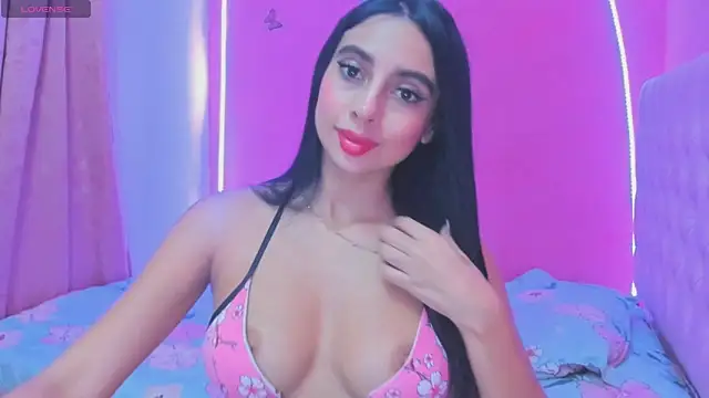 Snapshot of Selenevosse_ chatting on 12/20/25, 03:13 Selenevosse online show from 12/20/25, 03:13