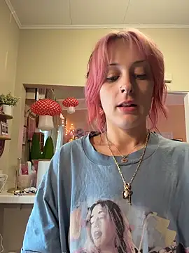 Snapshot of itscleomoon chatting on 03/17/26, 10:46 itscleomoon online show from 03/17/26, 10:46