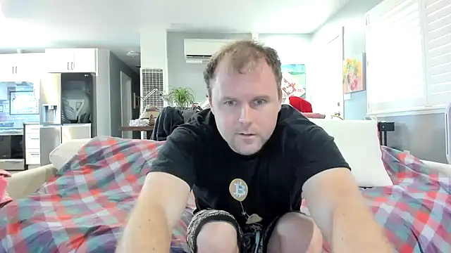 Snapshot of Studmuffin4you chatting on 02/19/26, 07:43 Studmuffin4you online show from 02/19/26, 07:43