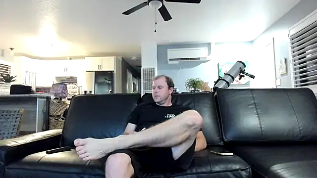 Snapshot of Studmuffin4you chatting on 08/02/26, 04:44 Studmuffin4you online show from 08/02/26, 04:44
