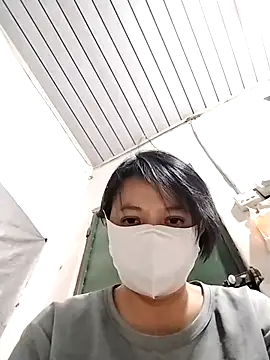 Snapshot of Girl-6868 chatting on 12/17/25, 01:39 Girl-6868 online show from 12/17/25, 01:39