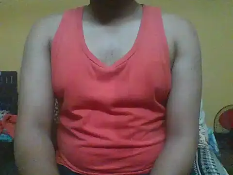 Snapshot of LUSTBOY4321 chatting on 01/19/26, 05:33 LUSTBOY4321 online show from 01/19/26, 05:33