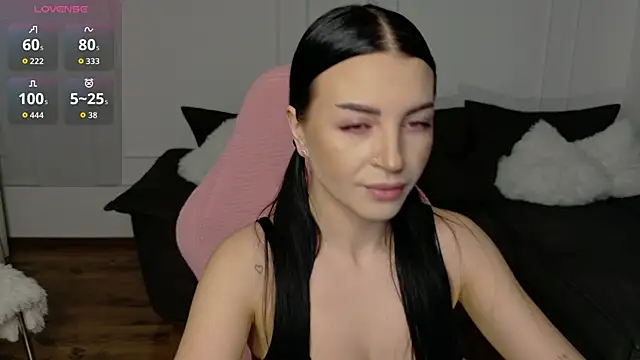 Lady charm   online show from 04/25/26, 04:59