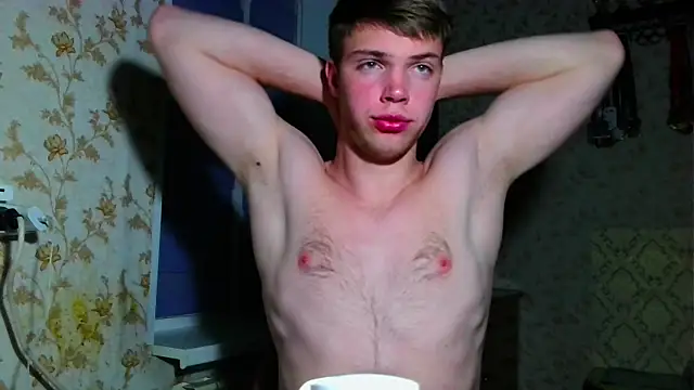 Snapshot of MakedonskiSasha chatting on 12/17/25, 12:11 MakedonskiSasha online show from 12/17/25, 12:11