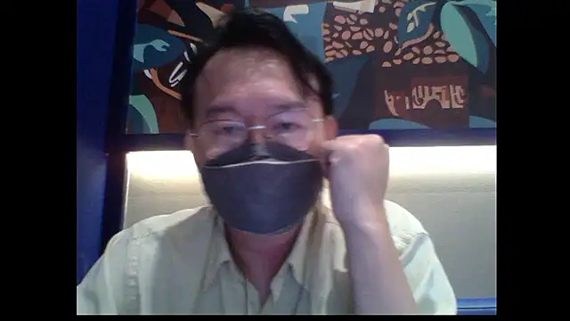 Snapshot of littlegoddyboy chatting on 01/12/26, 02:50 littlegoddyboy online show from 01/12/26, 02:50