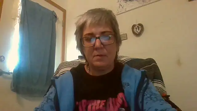 becky1111 online show from 05/05/26, 07:11