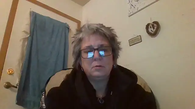 becky1111 online show from 05/10/26, 09:47