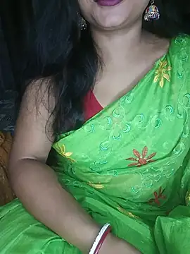Snapshot of MAHI066 chatting on 07/23/26, 07:45 MAHI066 online show from 07/23/26, 07:45