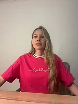 Snapshot of 1Moonlight1 chatting on 01/12/26, 07:30 1Moonlight1 online show from 01/12/26, 07:30