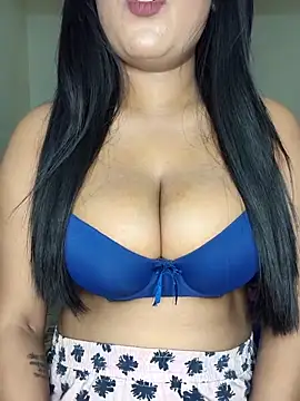 Snapshot of Ananya_3 chatting on 02/01/26, 09:35 Ananya 3 online show from 02/01/26, 09:35