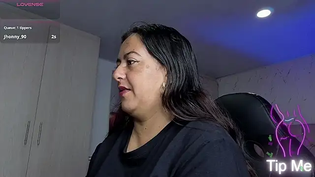 Snapshot of evelyn_harpeery chatting on 02/09/26, 10:52 evelyn harpeery online show from 02/09/26, 10:52