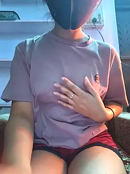 Snapshot of kinsu4763 chatting on 01/15/26, 02:16 kinsu4763 online show from 01/15/26, 02:16