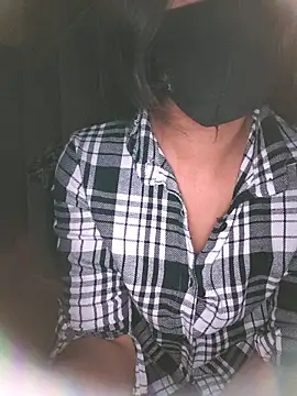 Snapshot of kinsu4763 chatting on 03/23/26, 02:54 kinsu4763 online show from 03/23/26, 02:54