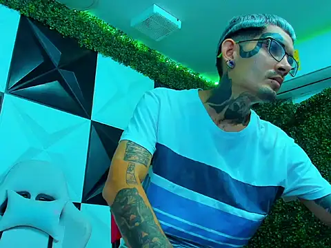 Boy tatto77 online show from 02/10/26, 05:50