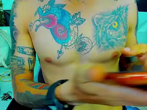 Boy tatto77 online show from 06/12/26, 12:37