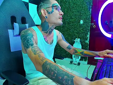 Boy tatto77 online show from 06/21/26, 01:08