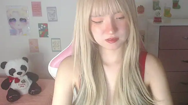 Snapshot of Sweet_Sky1 chatting on 12/20/25, 11:45 Sweet Sky1 online show from 12/20/25, 11:45