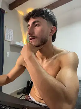 LIAM COLT online show from 04/28/26, 07:41