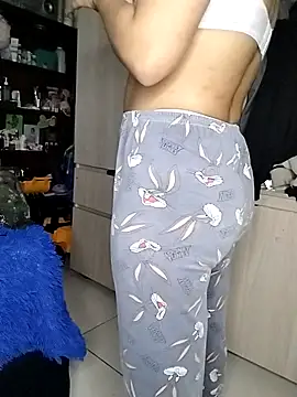 Snapshot of mia_hottie2210 chatting on 12/22/25, 07:49 mia hottie2210 online show from 12/22/25, 07:49