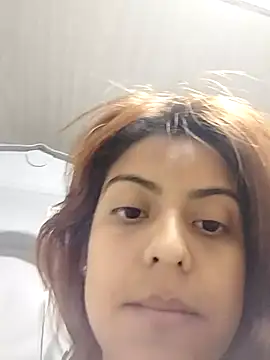 Snapshot of mia_hottie2210 chatting on 01/18/26, 11:41 mia hottie2210 online show from 01/18/26, 11:41