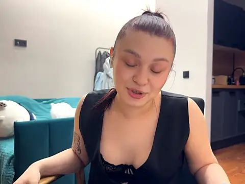 PassionPie online show from 12/22/25, 05:32