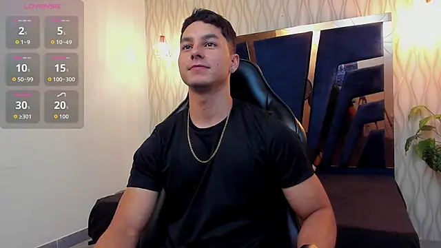 Noah Clarkk online show from 04/28/26, 03:06