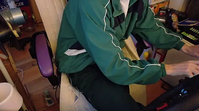 Snapshot of Gay-Versaut chatting on 02/04/26, 08:03 Gay-Versaut online show from 02/04/26, 08:03