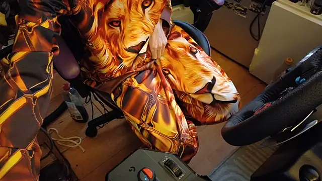 Gay-Versaut online show from 05/21/26, 07:10