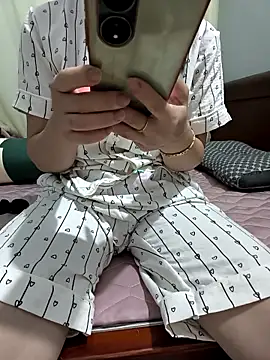 Sweet-Berryy online show from 05/01/26, 03:05