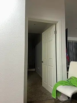 Snapshot of queendommi chatting on 12/19/25, 03:02 queendommi online show from 12/19/25, 03:02